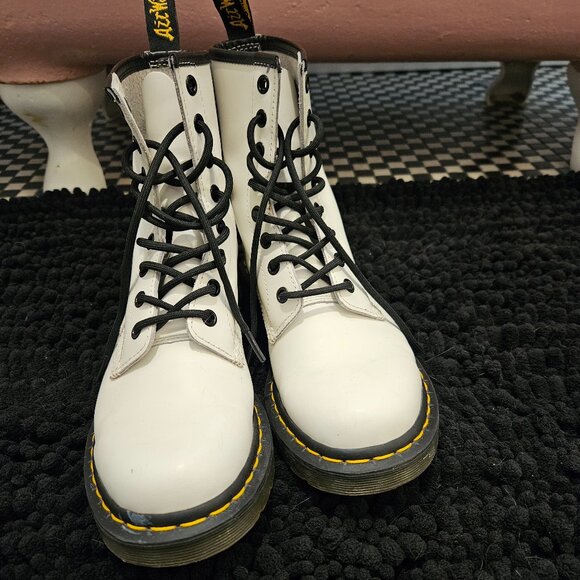 Doc Martin's Boots - Picture 1 of 2